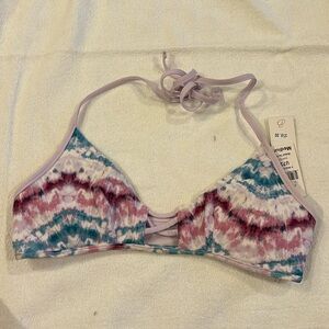 BNwT bikini top size M